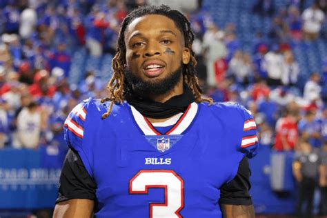 The Buffalo Bills announced safety Damar Hamlin is a healthy inactive for the team in their Week 1 matchup with the New York Jets on Monday night. . Why is damar hamlin inactive today